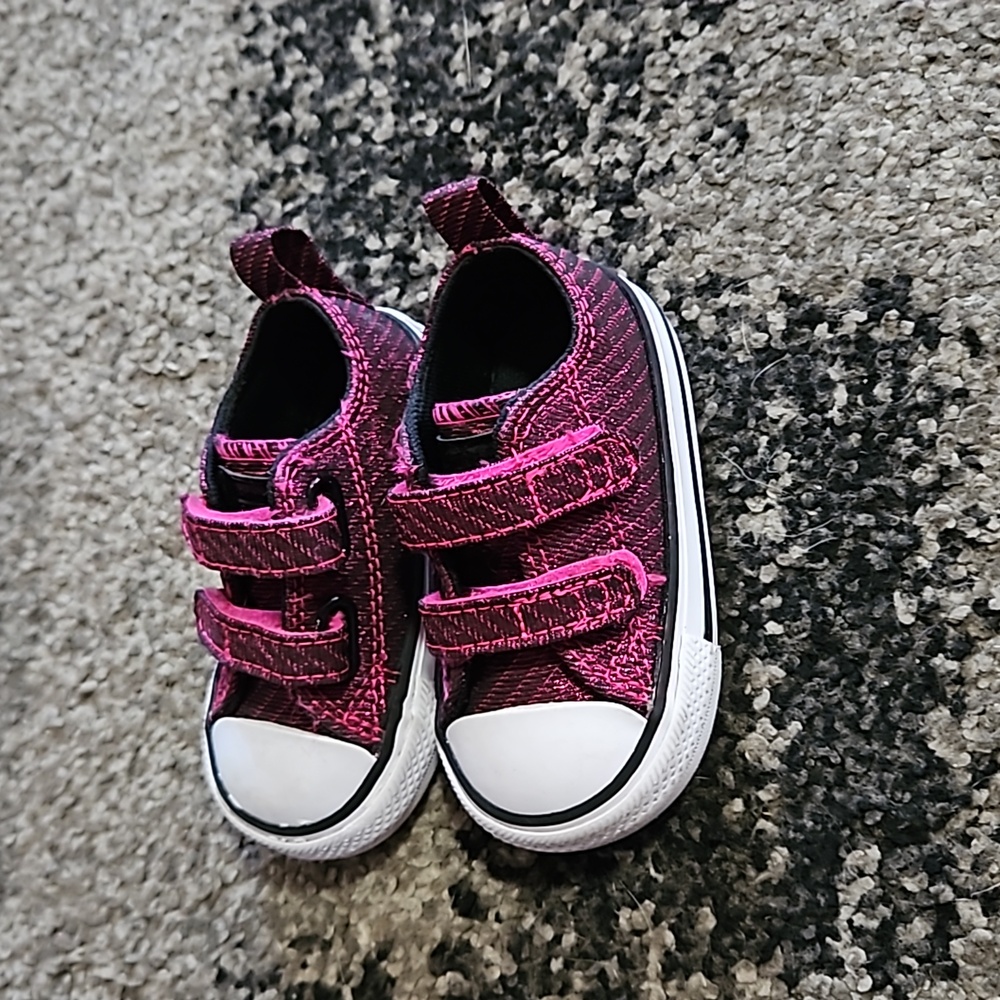 CONVERSE